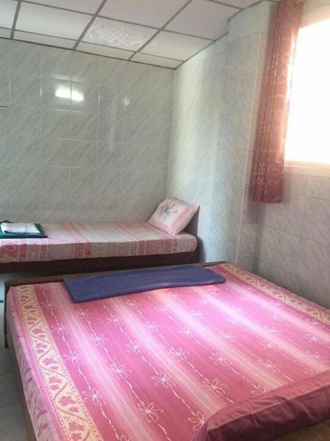 New Central Guesthouse Bangkok Bagian luar foto